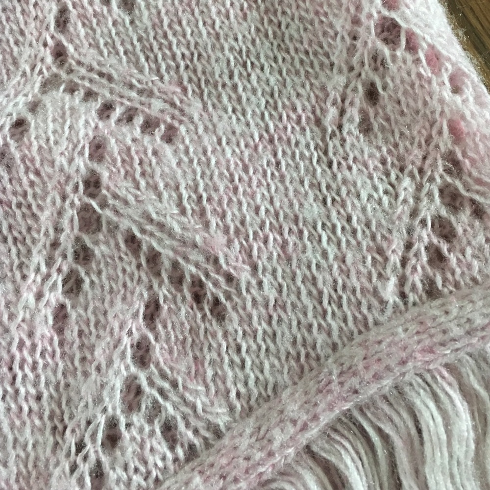 Pink Shaw - Picture 3 of 3