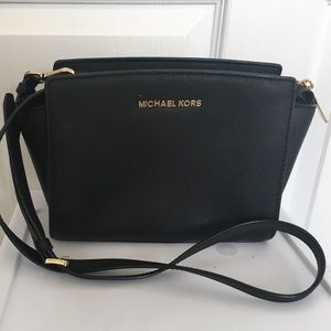 Michael Kors Small Selma (Black Saffiano)