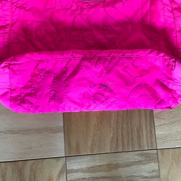 Marc by Marc Jacobs XL Neon Pink Tote - Picture 3 of 8