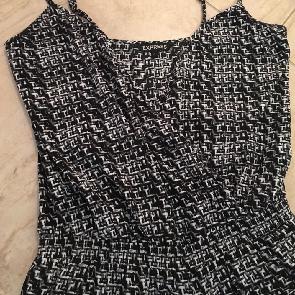 Black and white jumpsuit - Picture 2 of 3