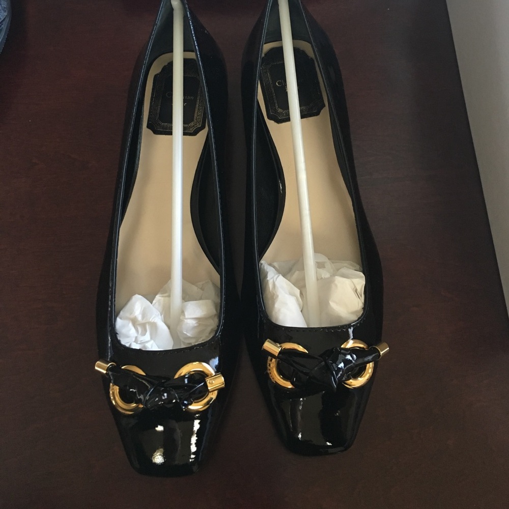 NWOT! Christian Dior flats