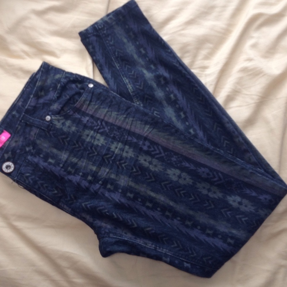 Tribal print skinny jeans