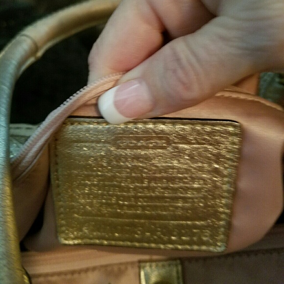 coach bag with flowers - Picture 3 of 4