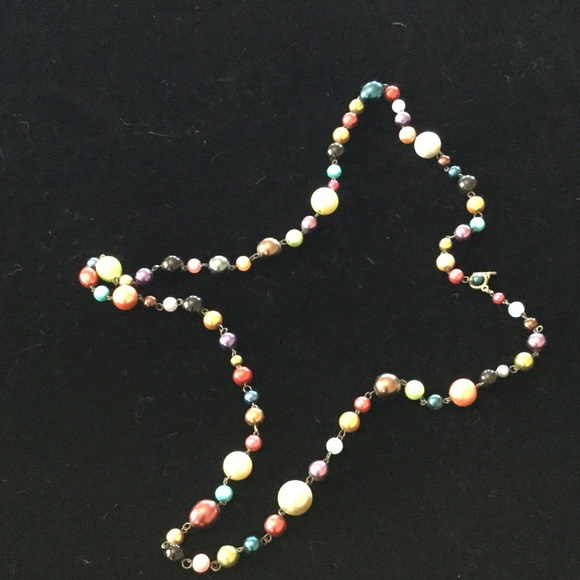 HANDMADE BEAUTIFULLY BEADED NECKLACE FROM ETSY👑 - Picture 2 of 4