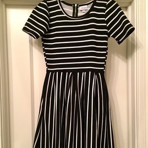 XS LulaRoe Amelia Dress, black and white stripe
