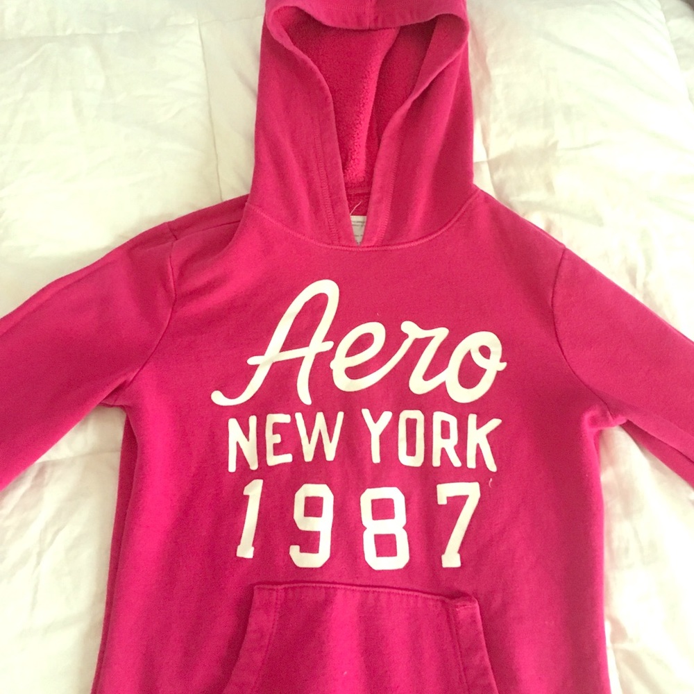Hot pink Aeropostale hoodie very comfy!