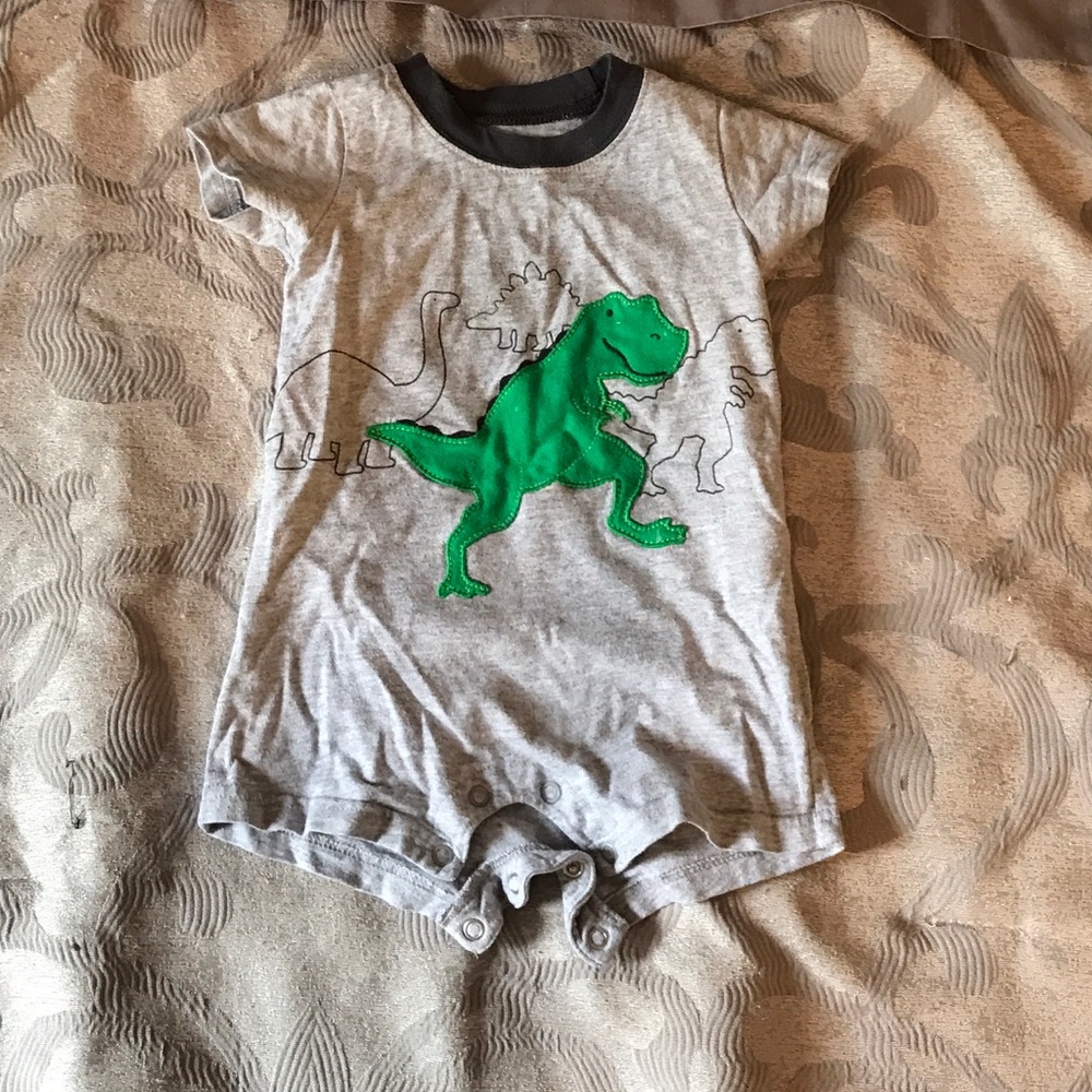 6 Carter's Rompers - Picture 2 of 2