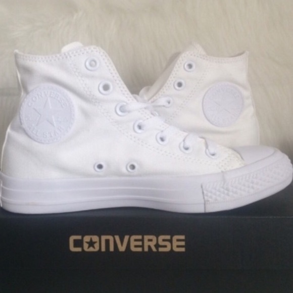 ❤️ CONVERSE WOMENS ALL WHITE SHOES - Picture 2 of 5