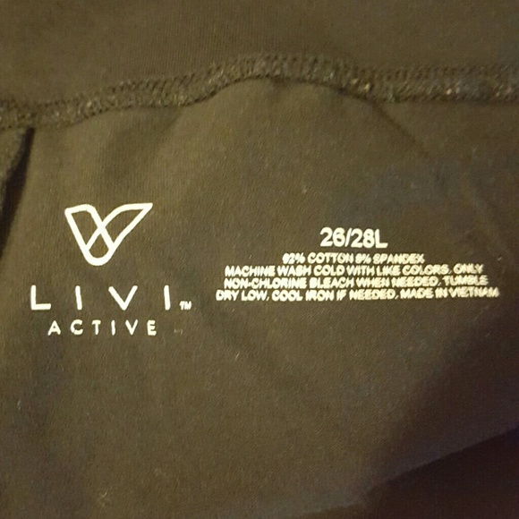 Livi Active Yoga Pant by Lane Bryant - 26/28 Long - Picture 2 of 4