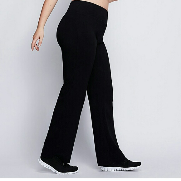 Livi Active Yoga Pant by Lane Bryant - 26/28 Long - Picture 3 of 4
