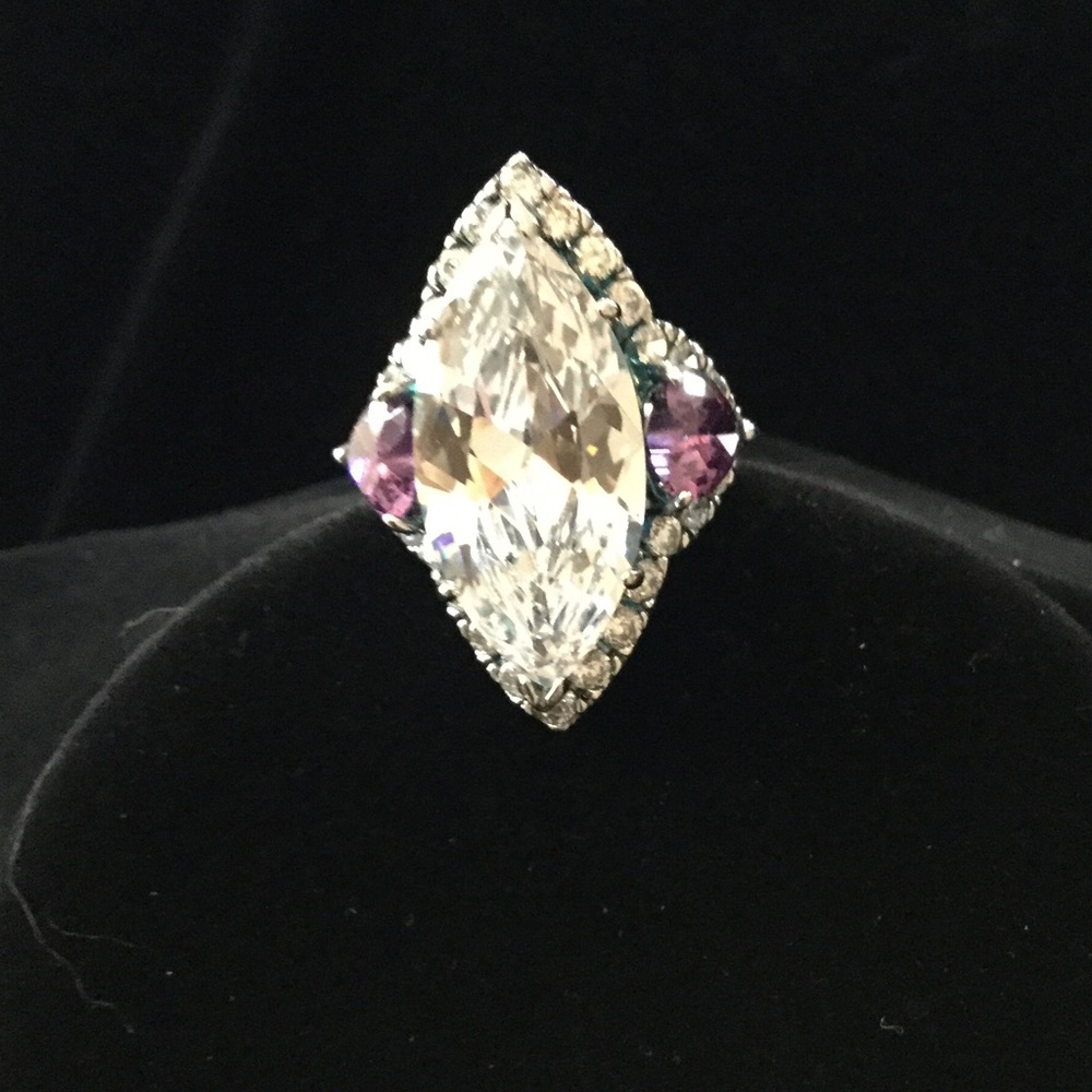 STATEMENT RING WITH LARGE MARQUIS CZ💍