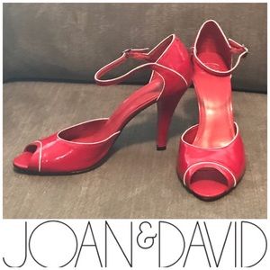 ⚡️ 4" peep toe heels