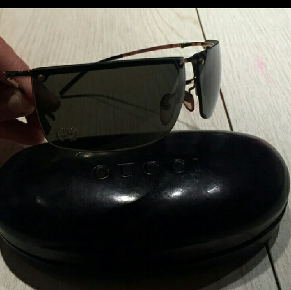 AUTHENTIC LADIES GUCCI SHADES