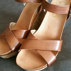 Same Edelman circus wedges