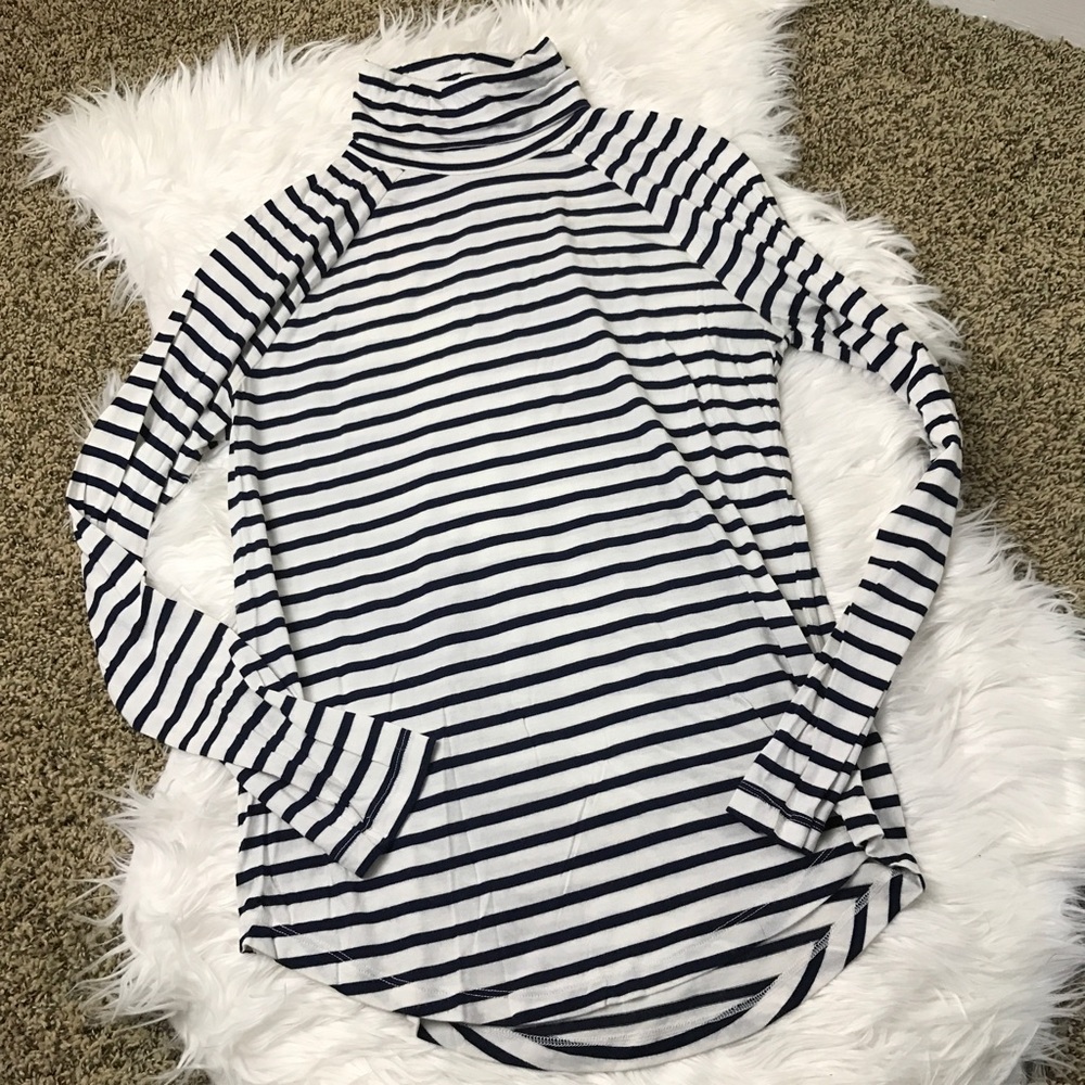 [Old Navy] Navy Stripe Turtleneck