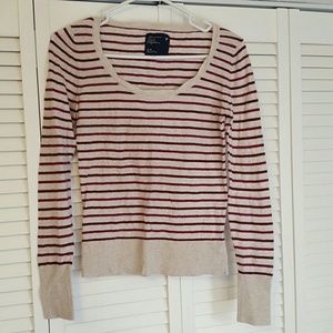 American eagle sweater
