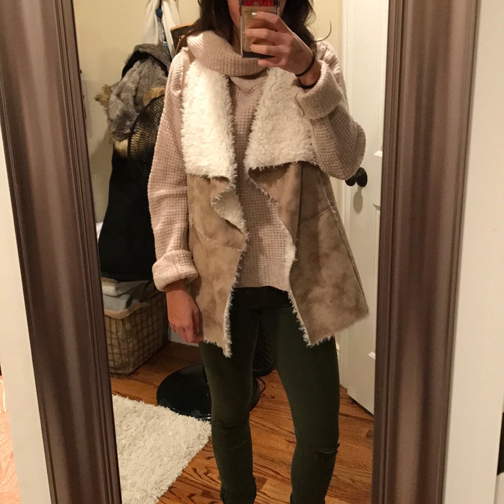 Fur vest