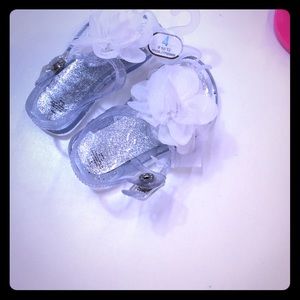 Gray sparkly jelly sandals