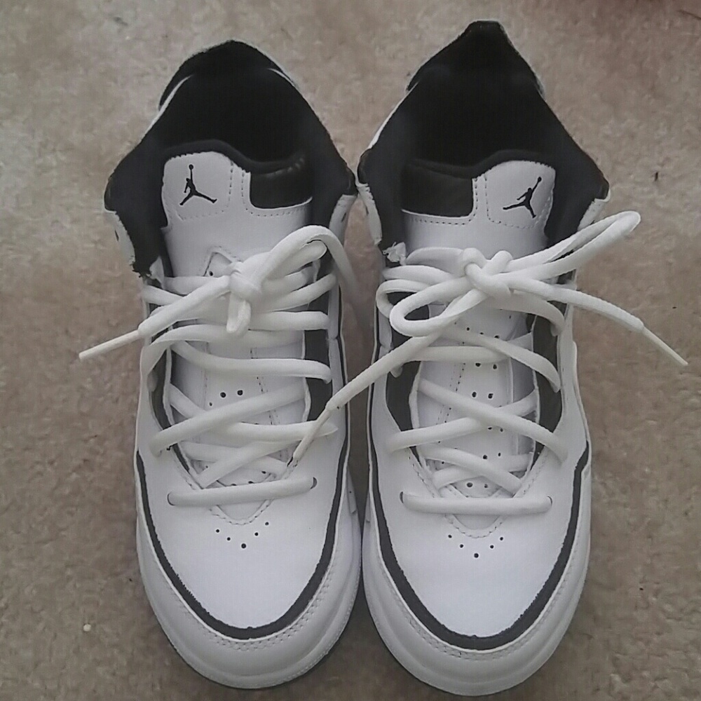 Jordans Courtside Size 3Y