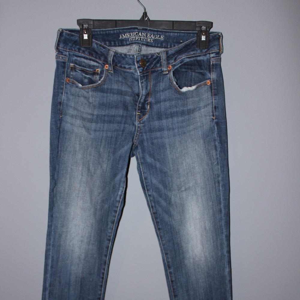 American Eagle Jeans sizes 8& 2!