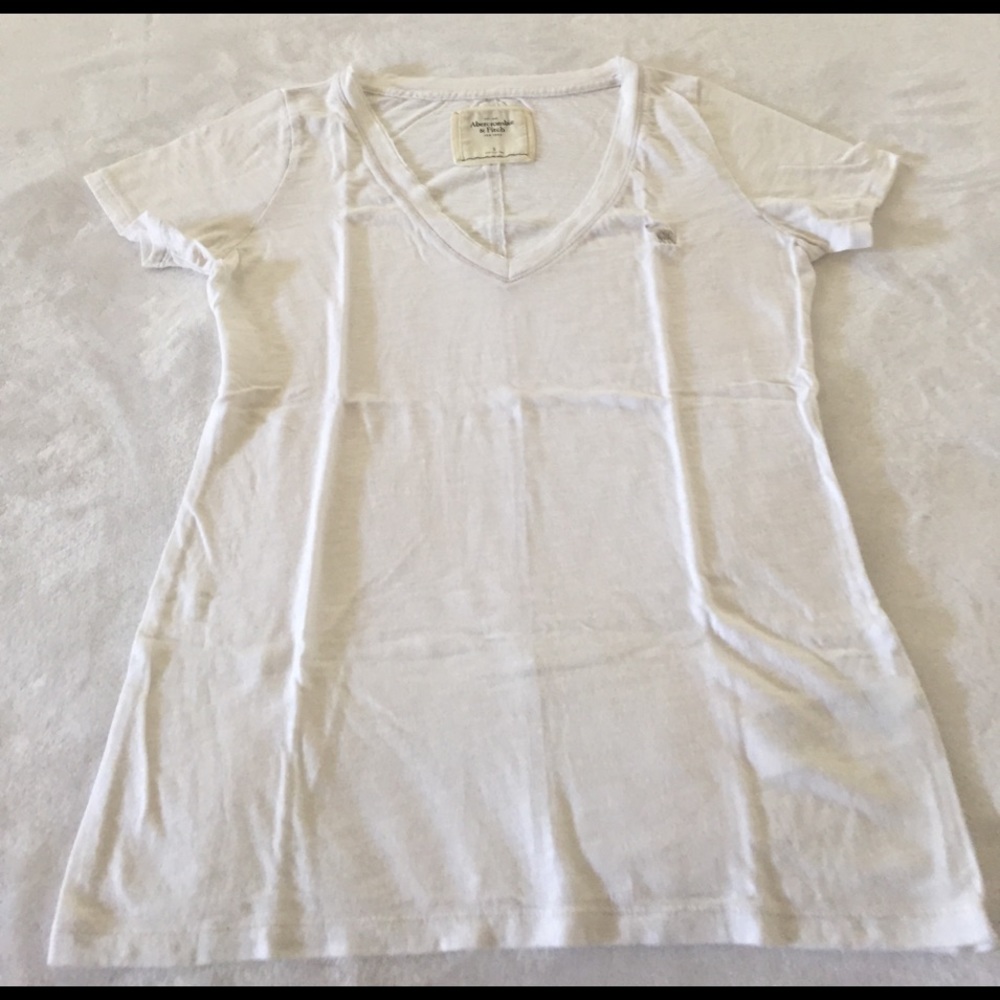 A&F White V neck shirt