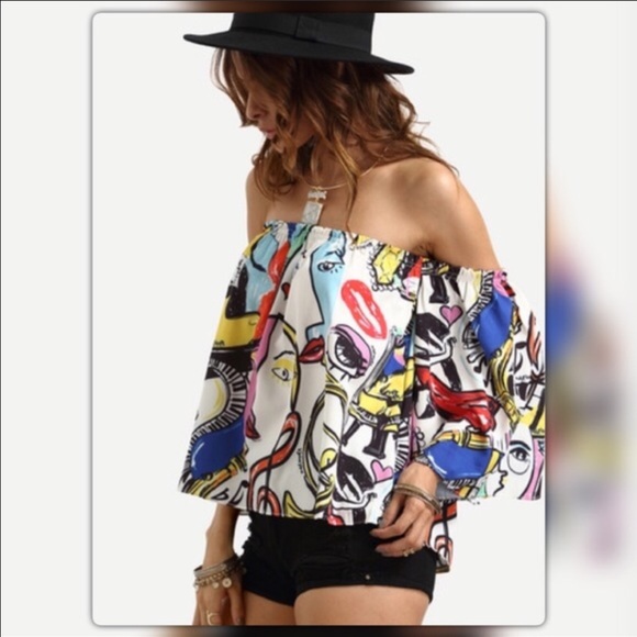 Size S Off The Shoulder Graffiti Print Top - Picture 2 of 4