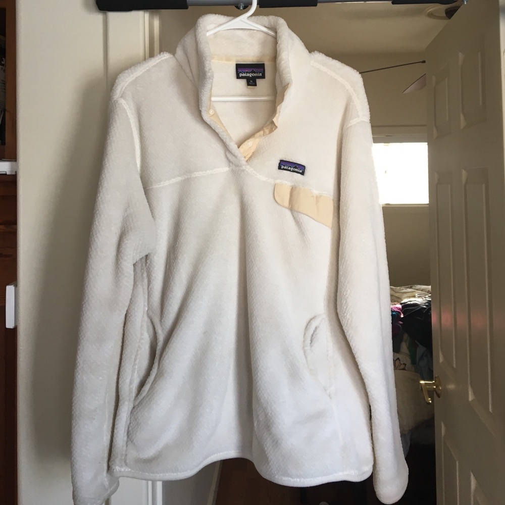 White and tan Patagonia Snap T Pull Over