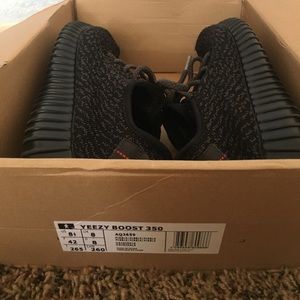 Yeezy Boost 350 pirate black
