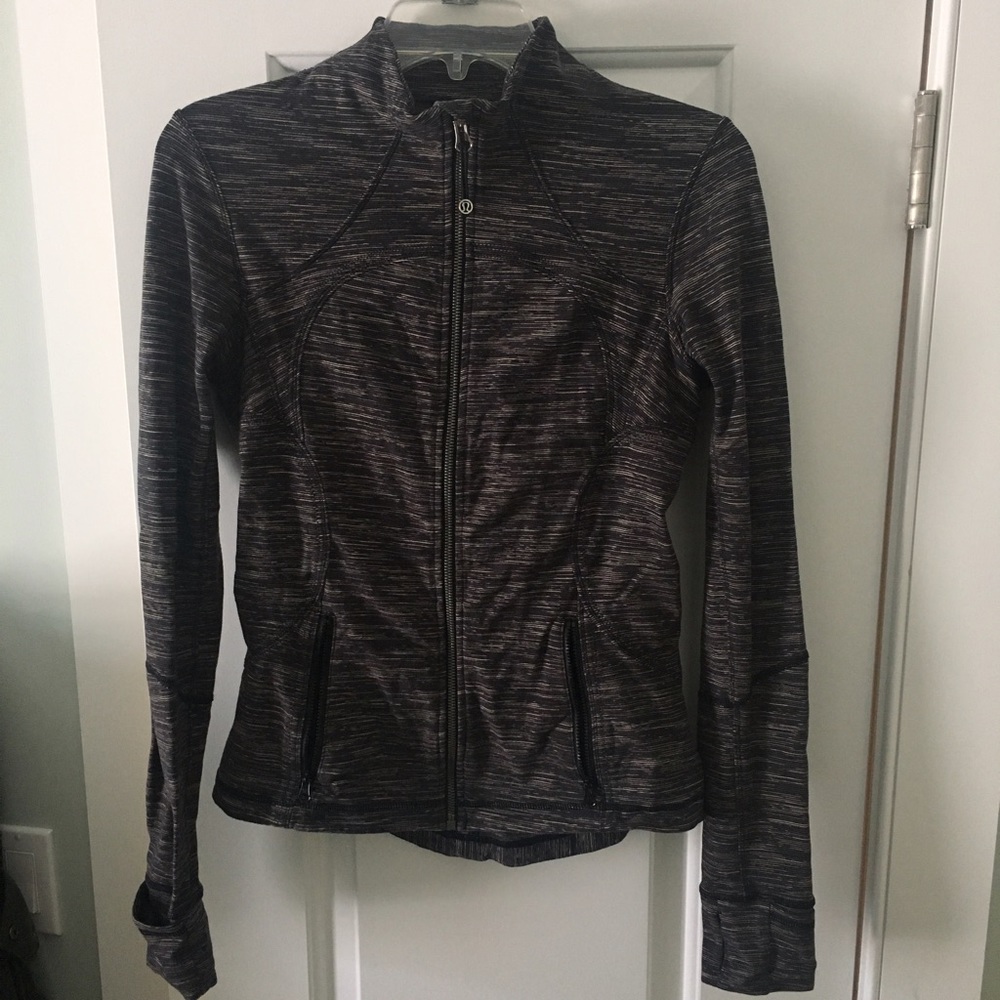 Lululemon Jacket - Size 6 LIKE NEW