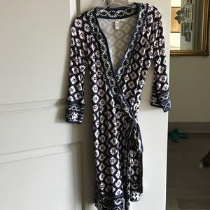 Designer Diane Von Furstenberg wrap dress size 6