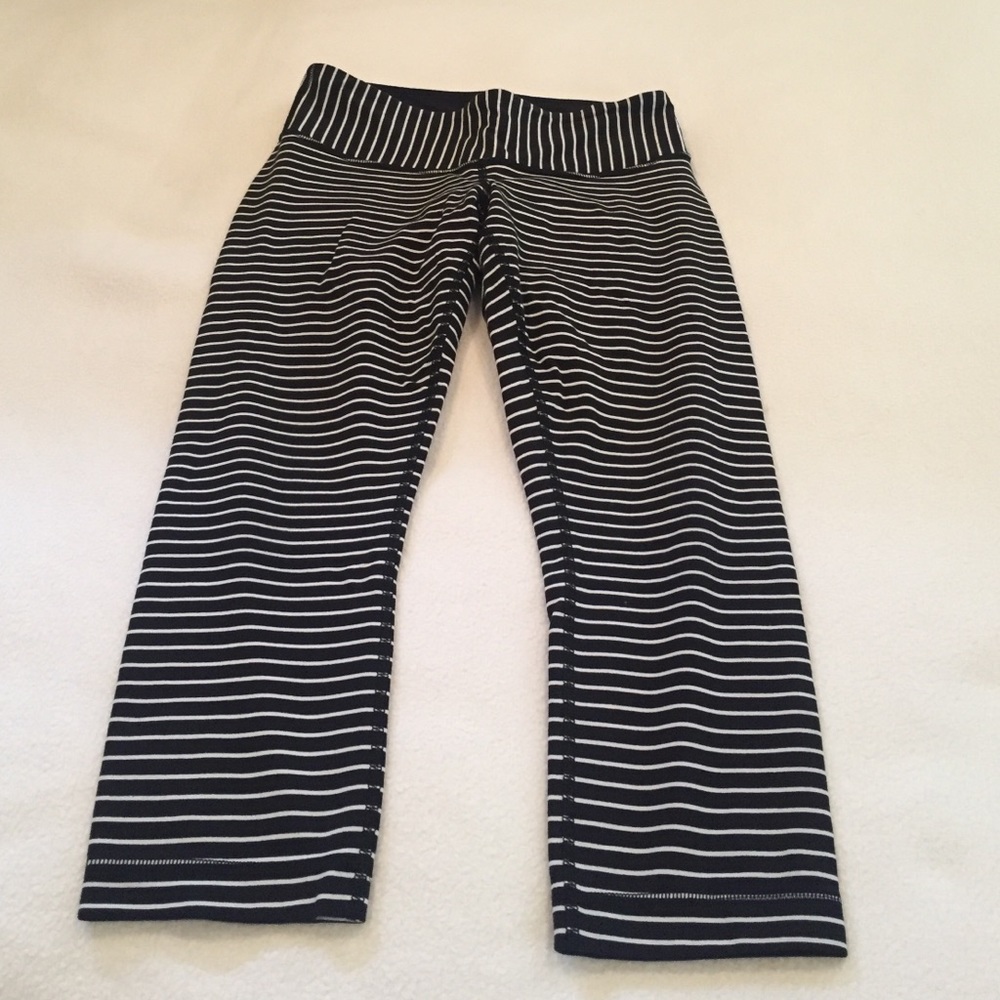 Lululemon crops