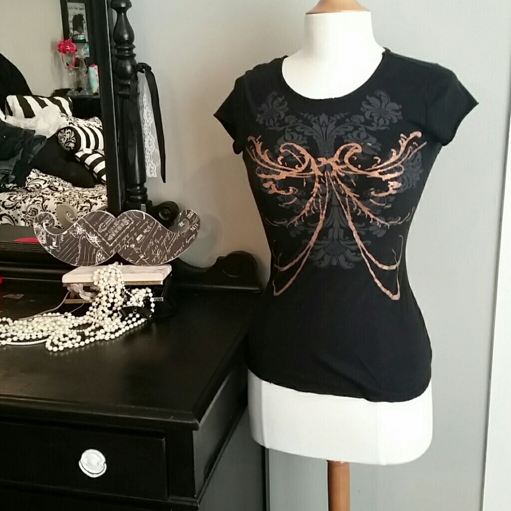 Express graphic tee