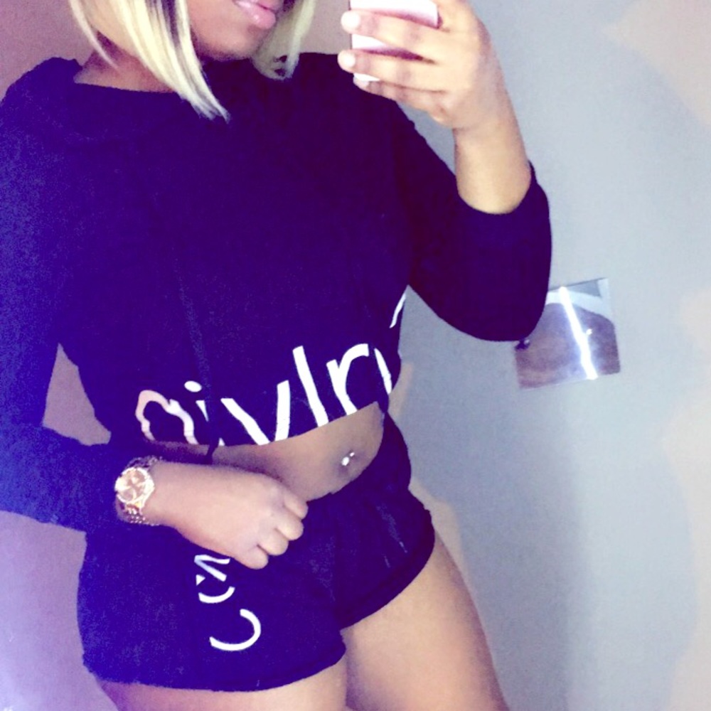 Calvin Klein short/ hooded 2 piece