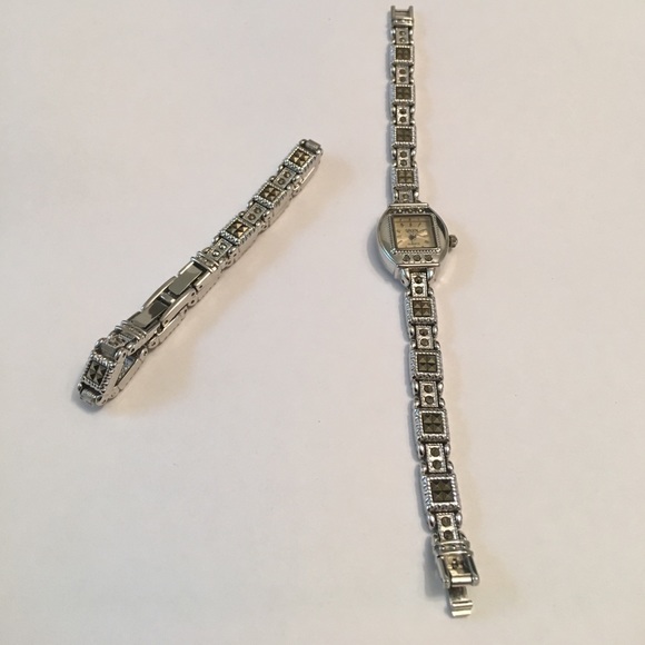 GRUEN LADIES WATCH #8827 with Matching Bracelet $_12.JPG?set_id=880000500F main image 2