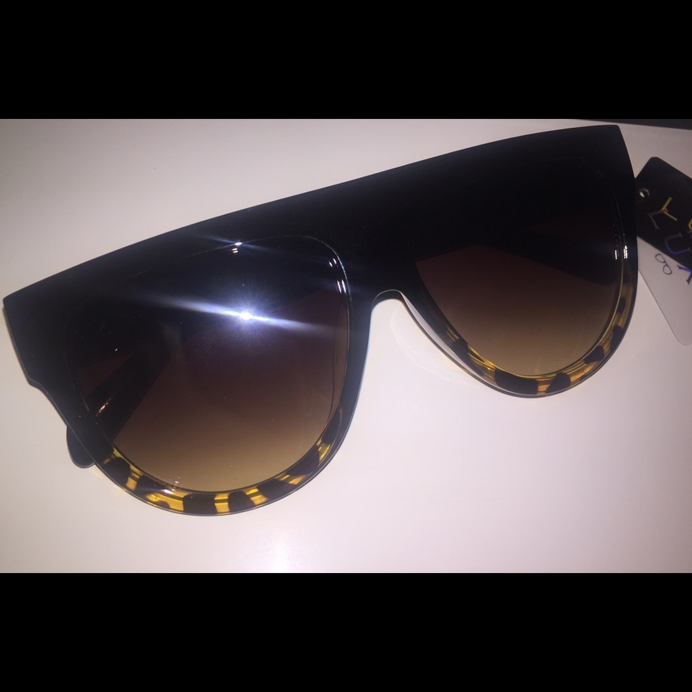 Sunnies 🌈LUXE DUO TONED SUNGLASSES