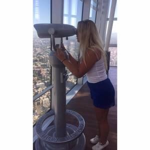 Meet your Posher, Dominique