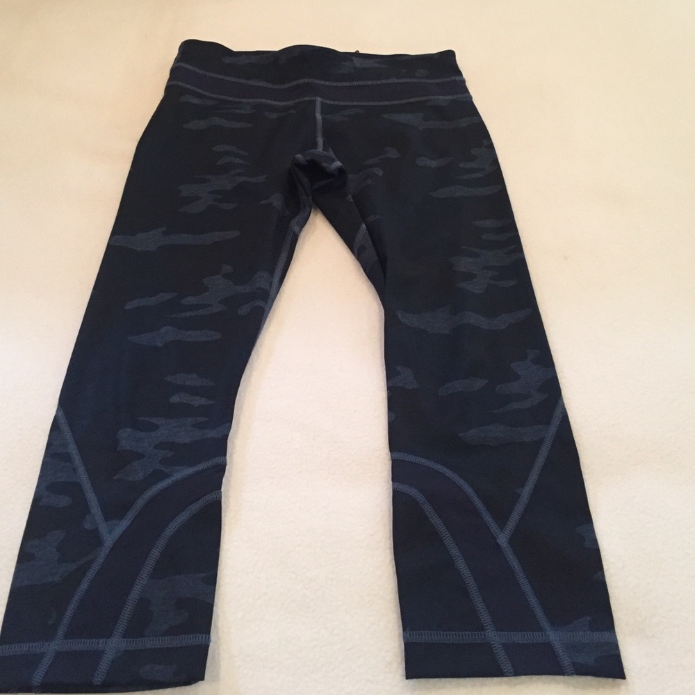 Lululemon crops