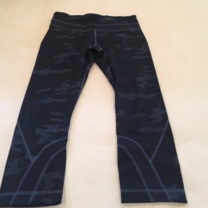 Lululemon crops