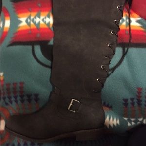 Grey boots