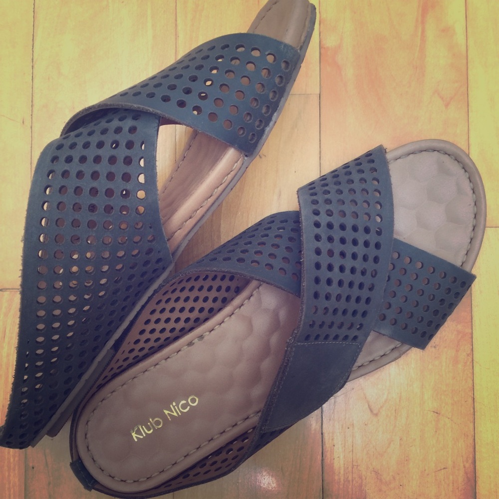 NEW Thick Leather Strapped Sandals