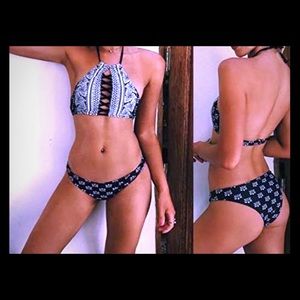 🏖 Lace Up Halter Bikini Set👙