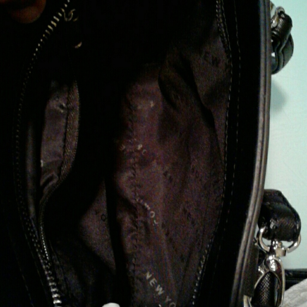 ❌❌SOLD❌❌2 ✌NewYork and Co. Crossbody bags - Picture 6 of 7