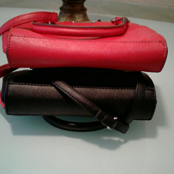 ❌❌SOLD❌❌2 ✌NewYork and Co. Crossbody bags - Picture 3 of 7