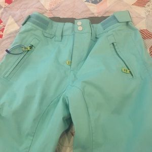 Bond snowpants