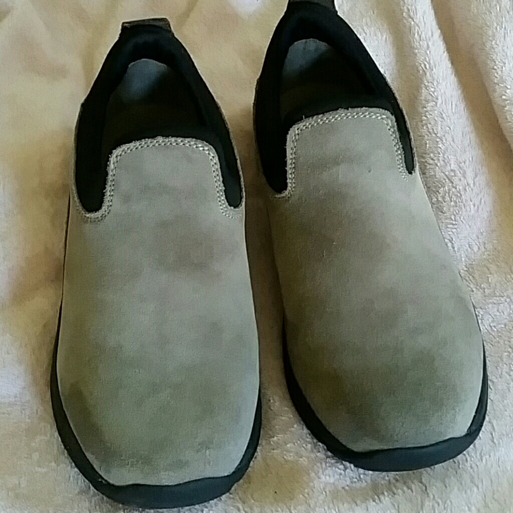 Team all-weather moc shoes size 7.5