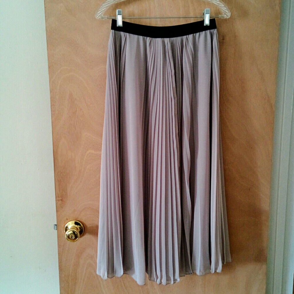 Uniqlo maxi skirt