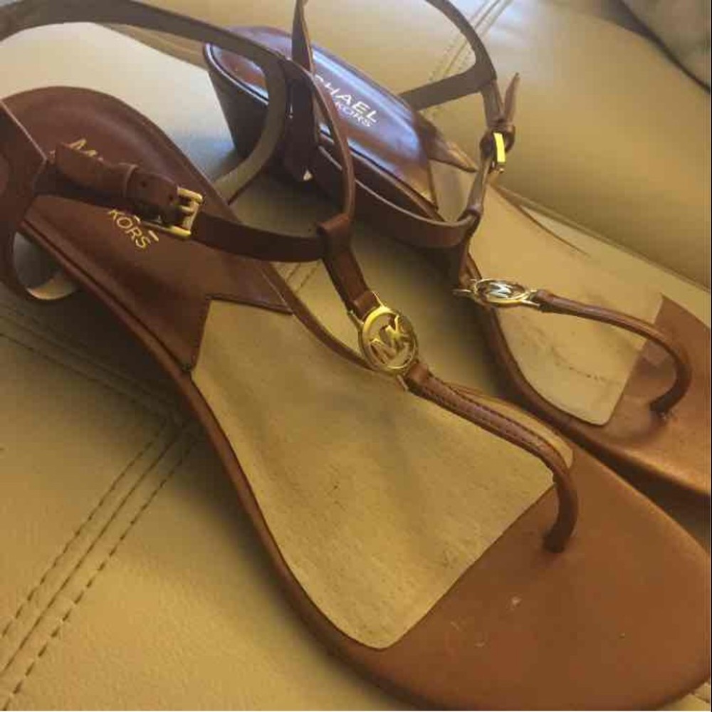 Michael Kors Sandals Luggage Color size 9