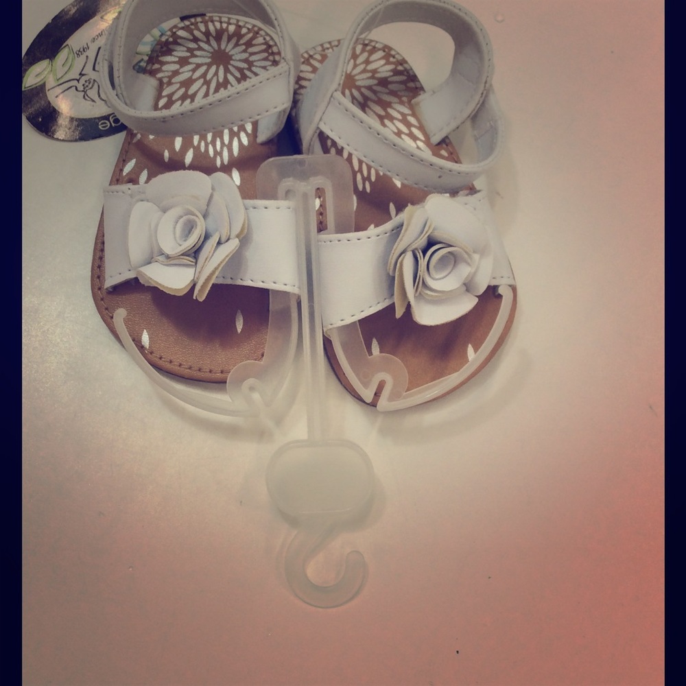 White baby flower sandals