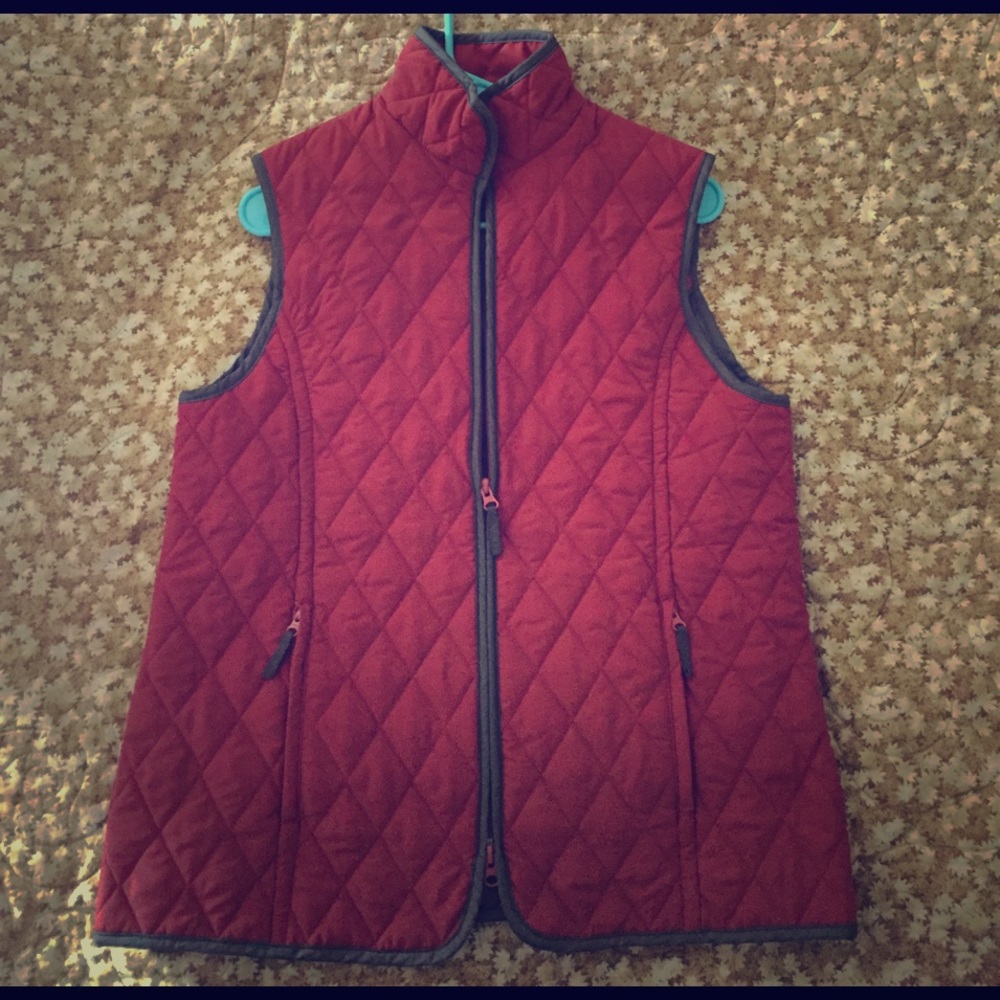 John Partridge Zip-up Quilt Vest.  Size Medium