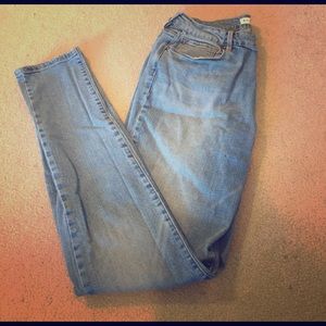 Bullhead Denim Co. Light Wash Skinniest Jeans